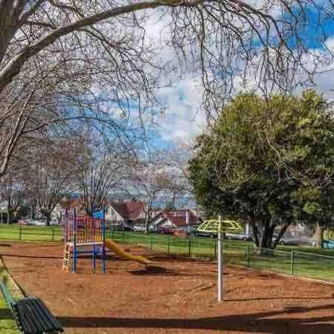 Sandy Bay Escape Hobart