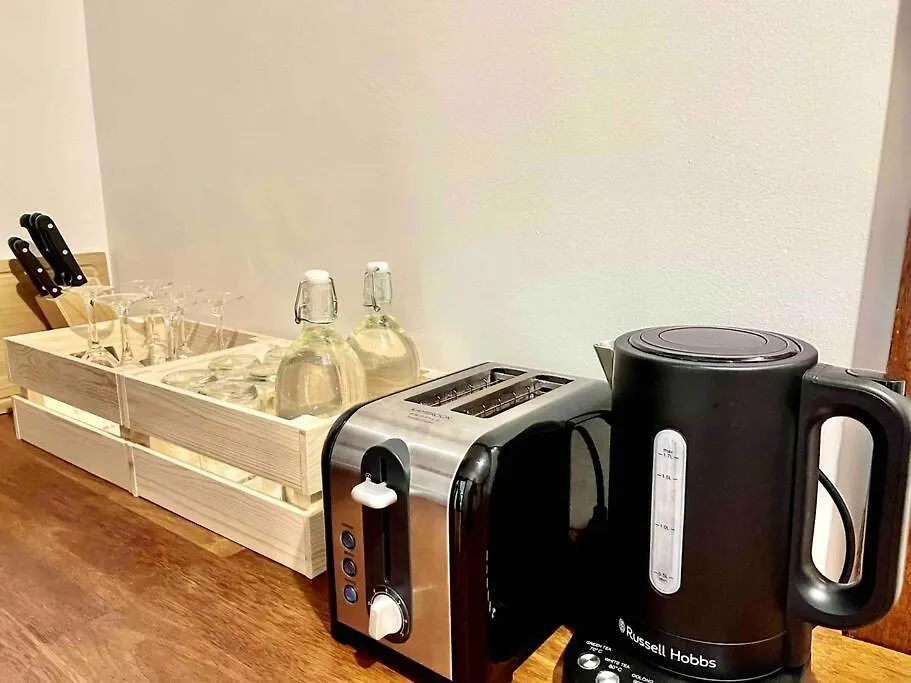 Sandy Bay Escape Hobart Daire